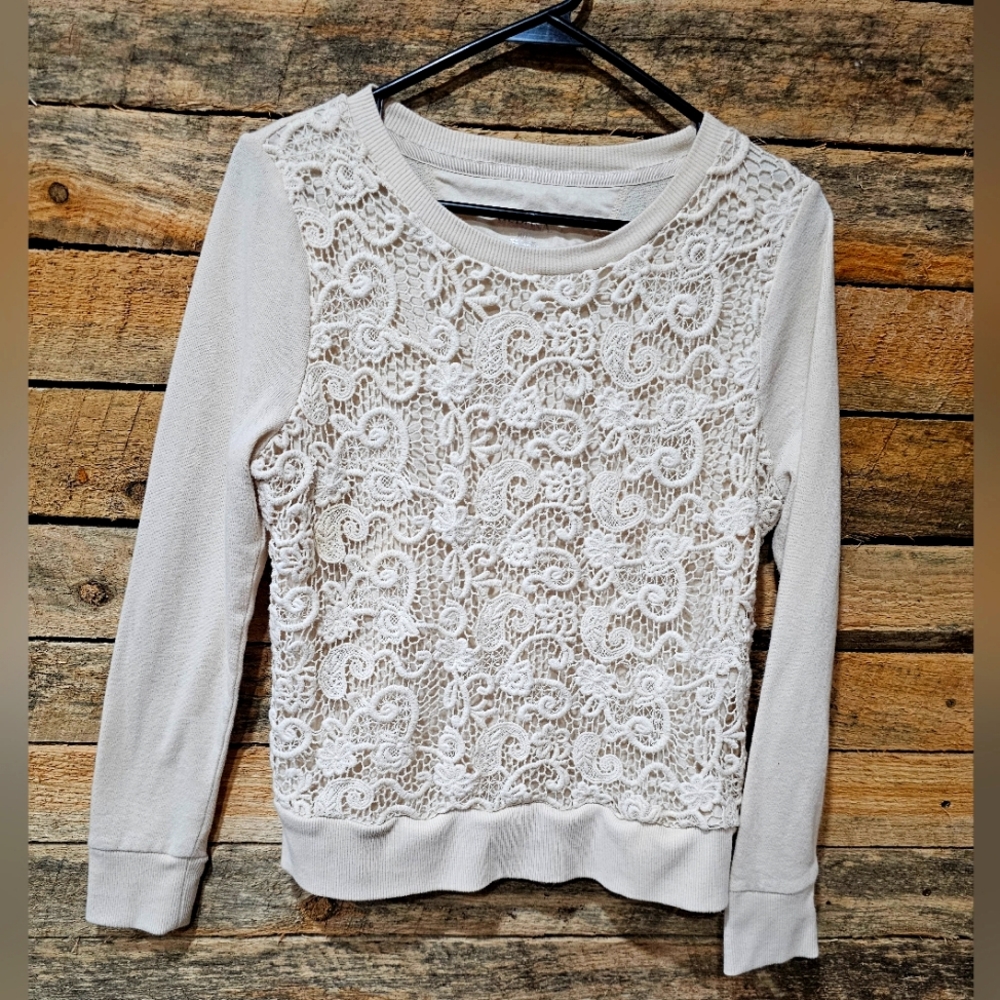 Older size medium cream color long sleeve lace overlay‎ sweater